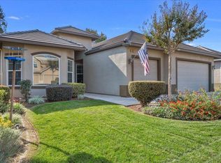 1887 E Warwick Ave, Fresno, CA 93720