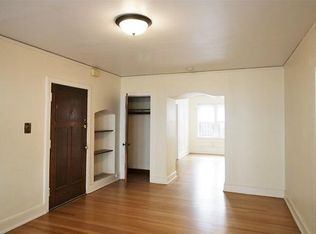 1810 N Farwell Ave APT 9, Milwaukee, WI 53202