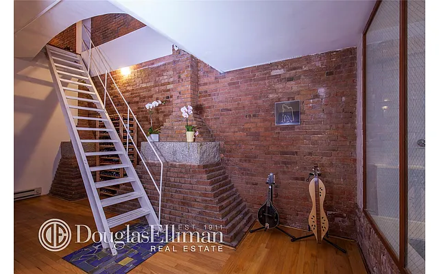 Sold by Douglas Elliman | media 10