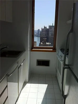 Rented by Sumitomo Real Estate Sales | media 20