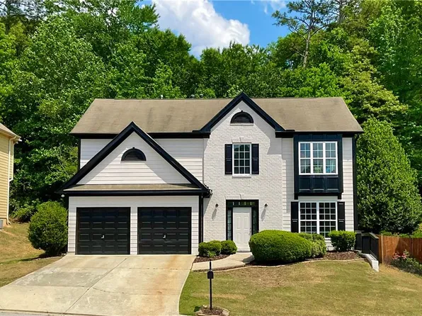 110 Heritage Club Cir, Dallas, GA 30132