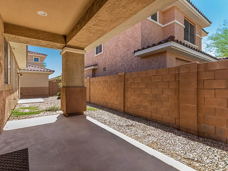 13569 W Cypress St — Photo 22