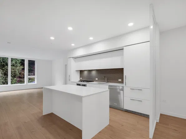 1506 Scott Cres #214, Squamish, BC V8B 1G4