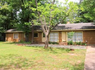 1904 Whispering Pines Rd, Albany, GA 31707