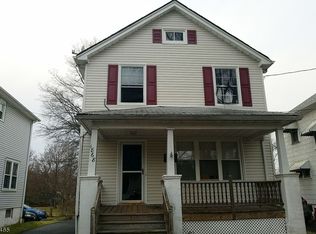 1868 7th St, Piscataway, NJ 08854