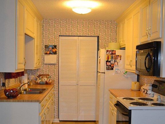 3rd image of 5106 Pinedale Dr