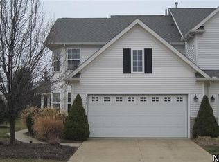 696 Ashberry Ln, Avon Lake, OH