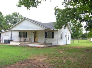 208 Lakeside Dr, Holdenville, OK 74848