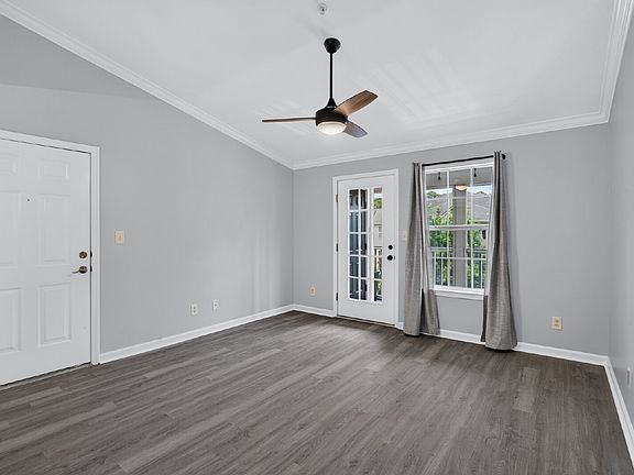 4th image of 3305 Walden Park Dr