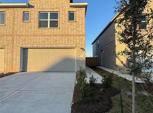 2223 Salinas Dr, Rosharon, TX 77583