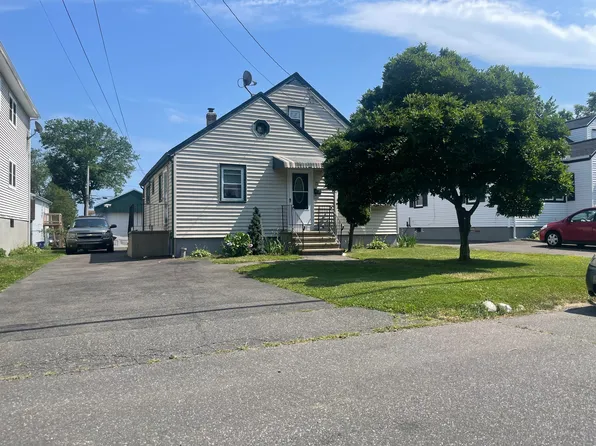 77 Robin Street, Bridgeport, CT 06606