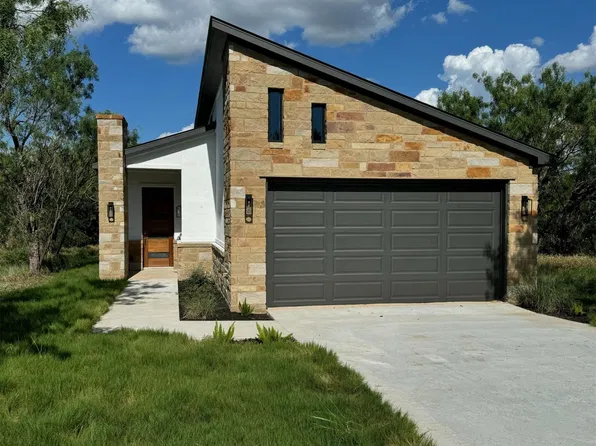 611 Sun Ray, Horseshoe Bay, TX 78657