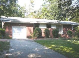 2720 Circle Dr, Durham, NC 27705