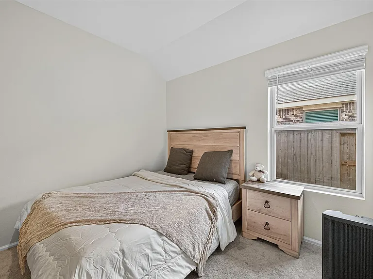 27222 Woodridge Glen Dr — Photo 34