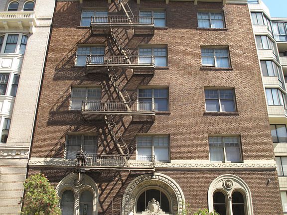 5th image of 972 Bush St APT 31