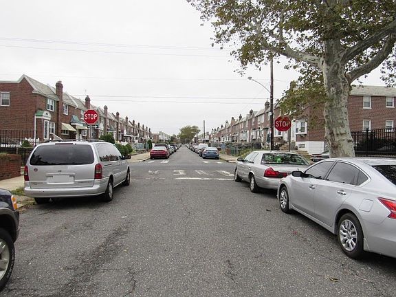 5th image of 4305 Teesdale St