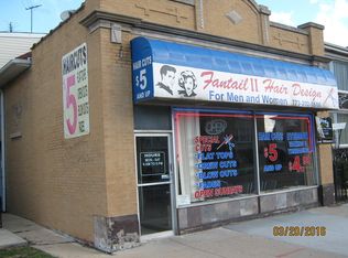 5810 W Addison St #1, Chicago, IL 60634