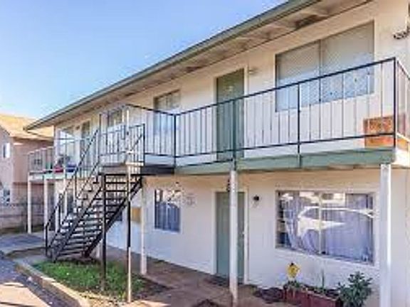 2nd image of 1075 Le Brun Ln APT 2