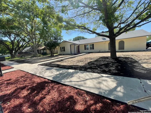 3002 Wroxton, San Antonio, TX 78217