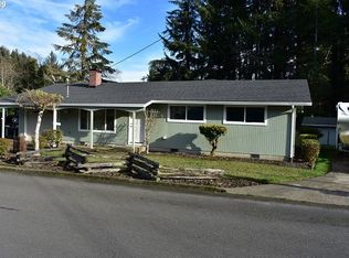 3360 Fernwood Pl, Reedsport, OR 97467