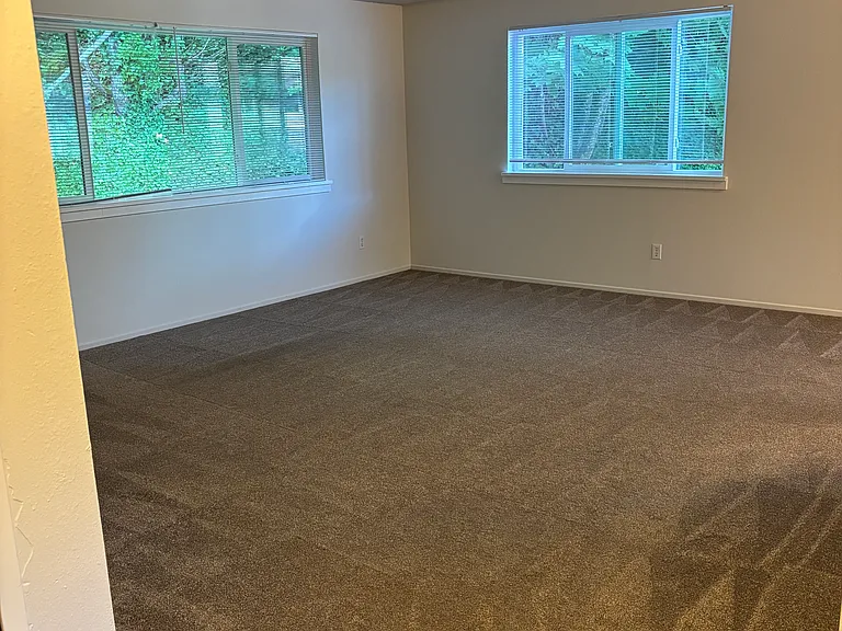 1600 S Kent Des Moines Rd #1 — Photo 2