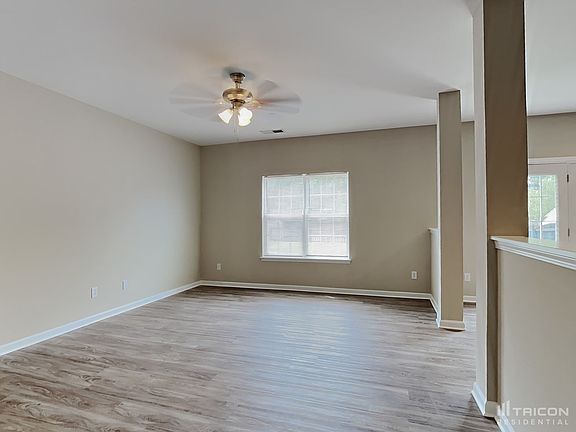3rd image of 919 Wild Wolf Dr