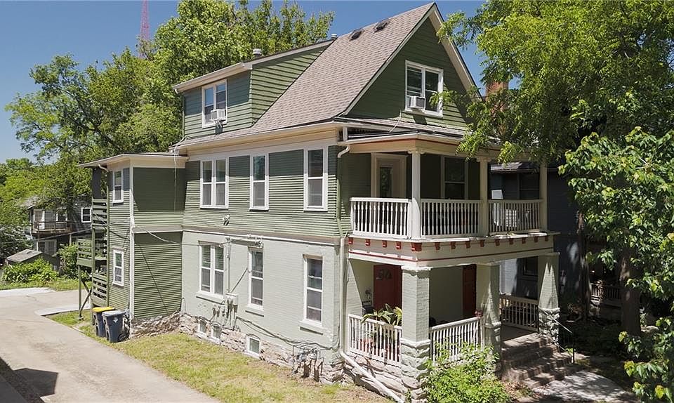 1st image of 3226 Campbell St