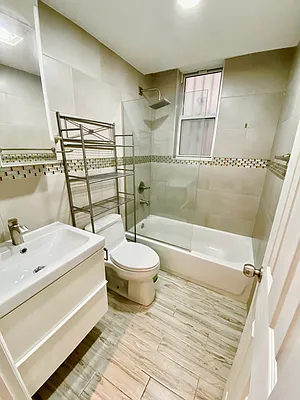Rented by Sany Realty Group, LLC | media 13