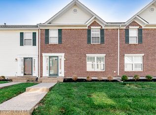 8004 Kelly Green Way, Louisville, KY 40291