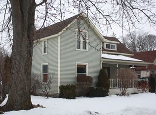 314 W Hall St, Shepherd, MI 48883
