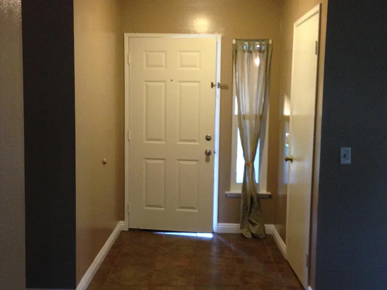 9784 Bolton Ave — Photo 22