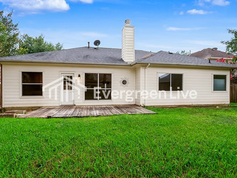 2747 Spring Dusk Dr — Photo 15