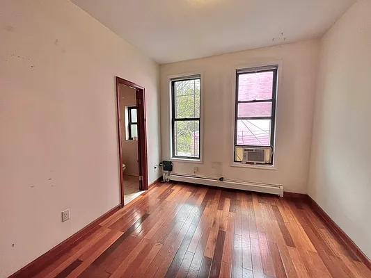 Rented by New Amsterdam Realty Group | media 21