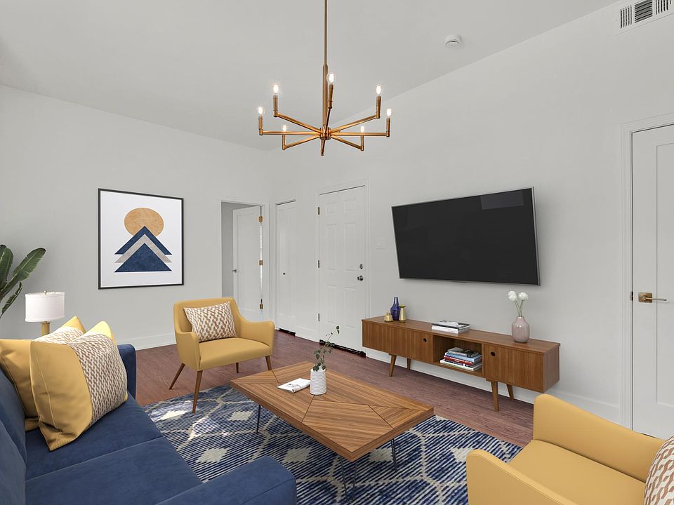 1st image of 1451 N Rockwell St APT 3