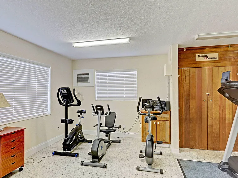 100 Shore Ct #307 — Photo 53