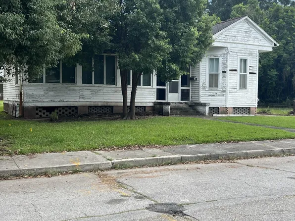 621 Julia St, New Iberia, LA 70560