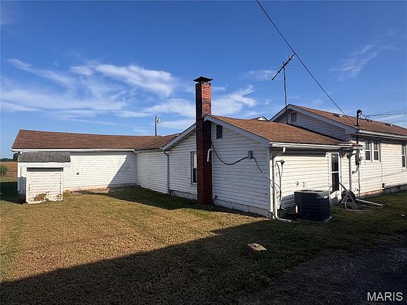 4th image of 107 E Moro Dr