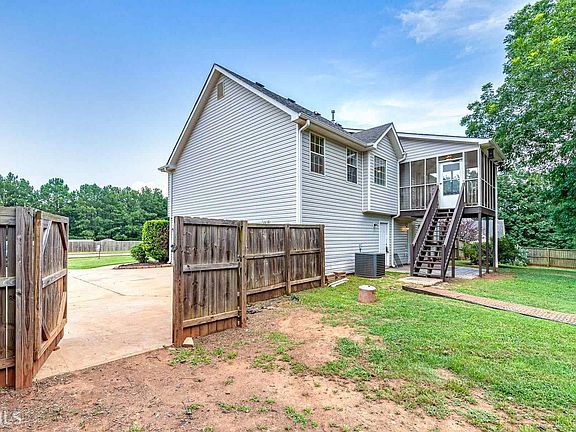 5th image of 913 Vernon Dr