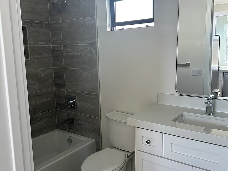 1323 Reed Ave #1325 — Photo 7