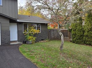 3336 Loma Linda Dr, Eugene, OR 97405