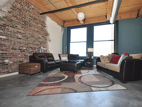 3rd image of 901-907 Washington Ave #607