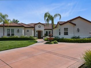 10442 E Acacia Ave, Clovis, CA 93619