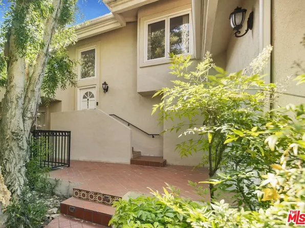 841 S Bundy Dr, Los Angeles, CA 90049