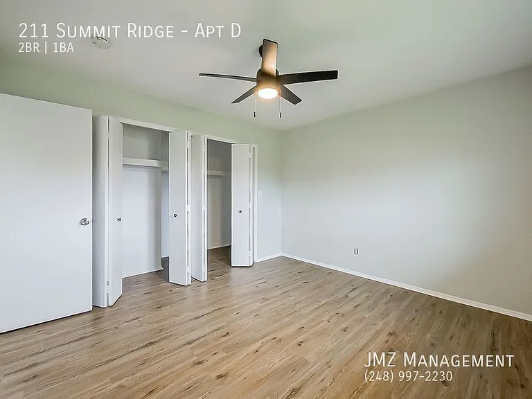 211 Summit Rdg #D — Photo 16
