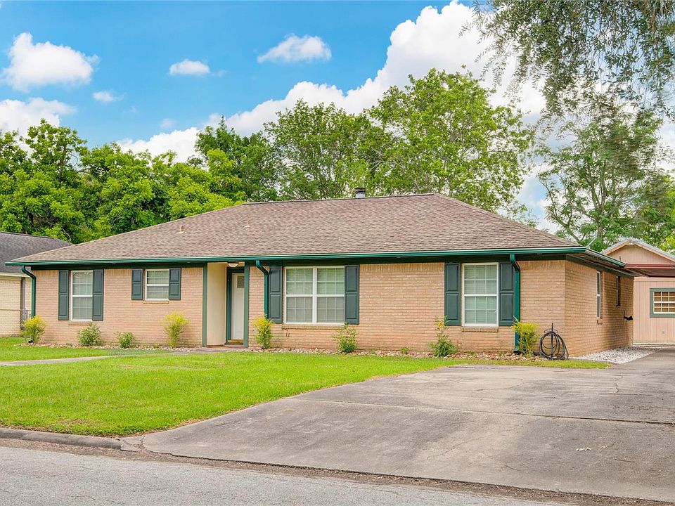 1st image of 1461 Camellia Dr
