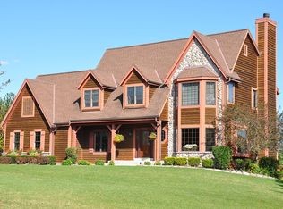 12545 W Lakeland Dr, New Berlin, WI 53151