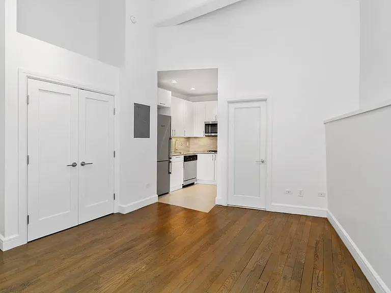 110 Greenwich St #7G — Photo 1
