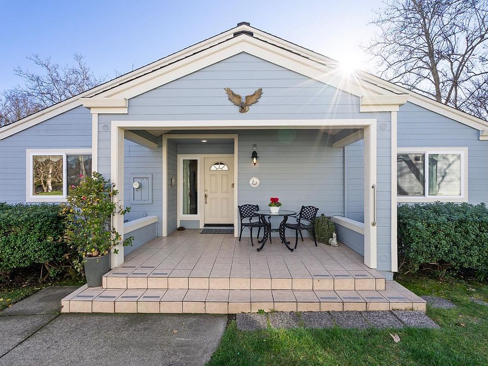 1st image of 9480 Lakewood Drive