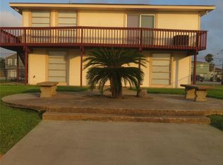 60 Tarpon St, Bayou Vista, TX 77563