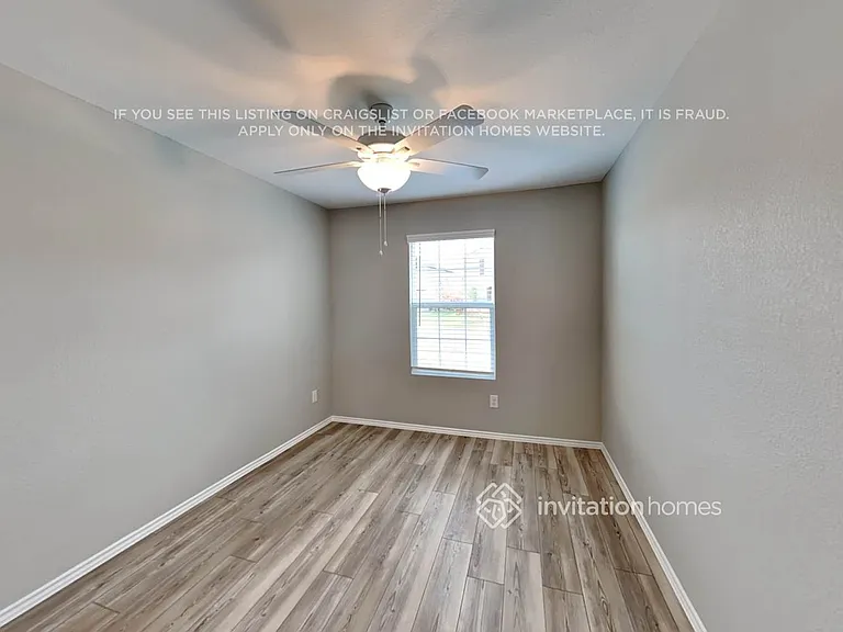 1511 Greyleaf — Photo 18